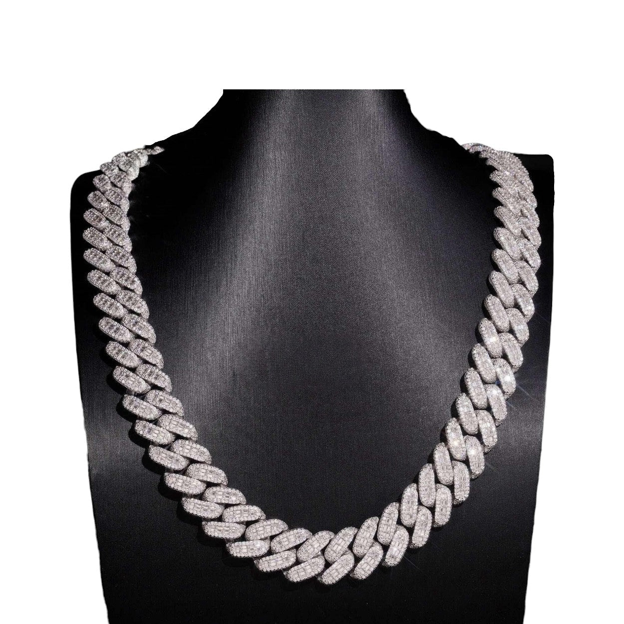 HALO BAGUETTE CUBAN CHAIN